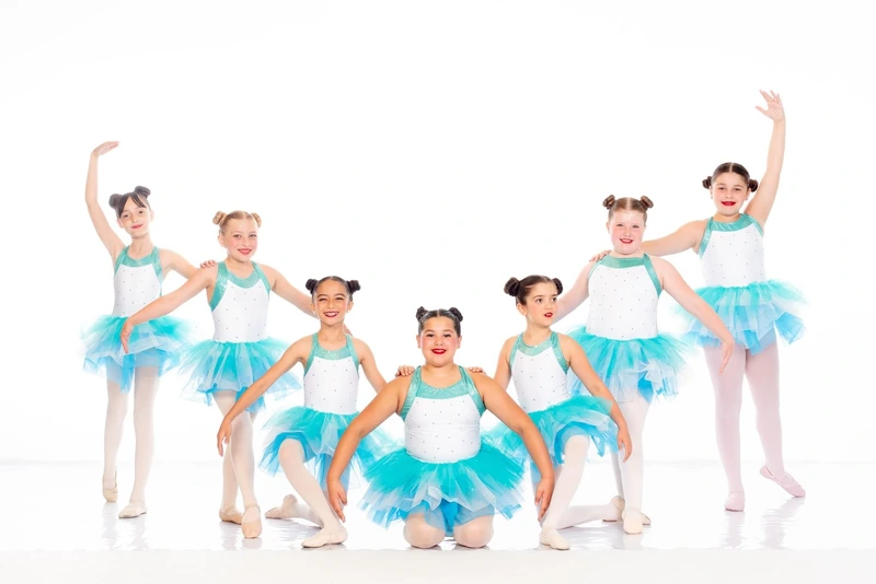 Kids in a barrie ballet dance class